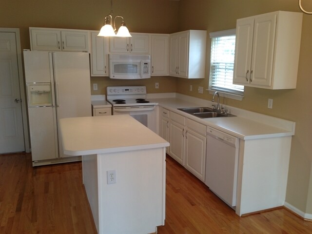 Building Photo - 104 Walnut Hill