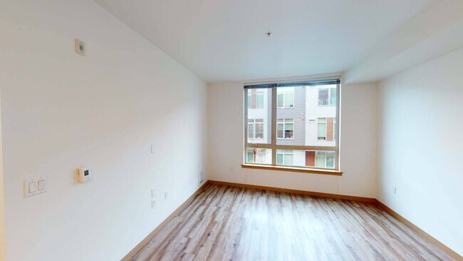Interior Photo - CityLine