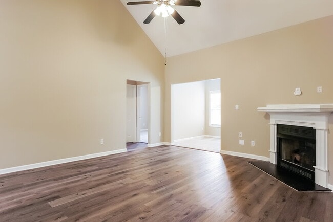 Building Photo - 3712 Blue Blossom Dr
