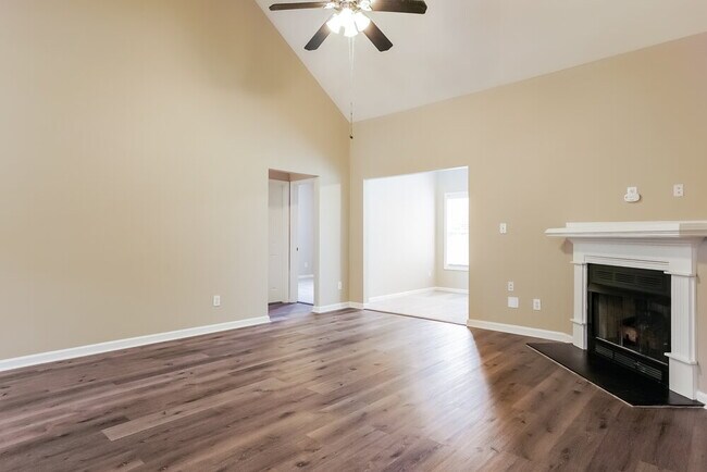 Foto del edificio - 3712 Blue Blossom Dr