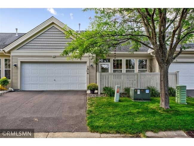 Building Photo - 1614 Rivers Pointe Ct