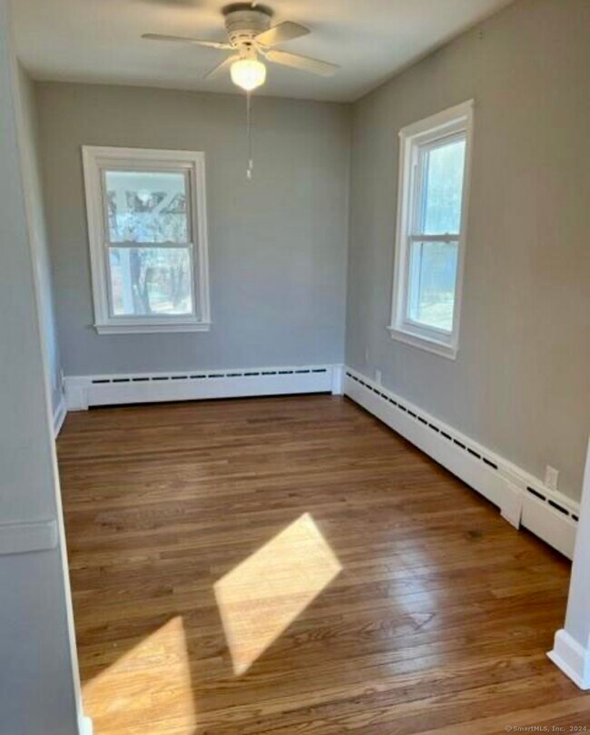 Foto del edificio - 270 East St