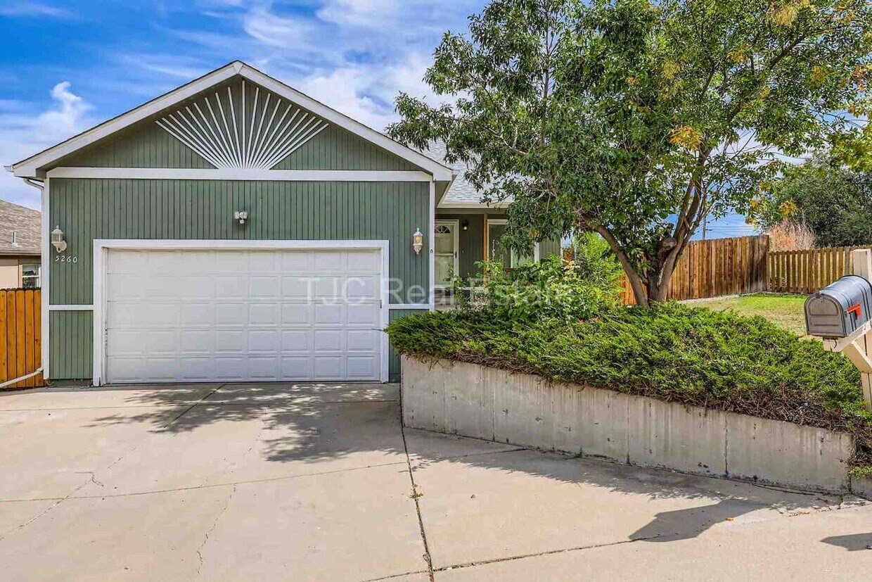 Foto principal - 5260 Wyandot St
