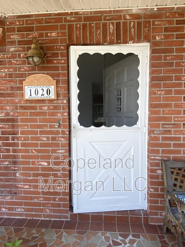 Building Photo - 1020 Orangeview Dr