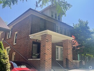 Building Photo - 2272 Dougall Av