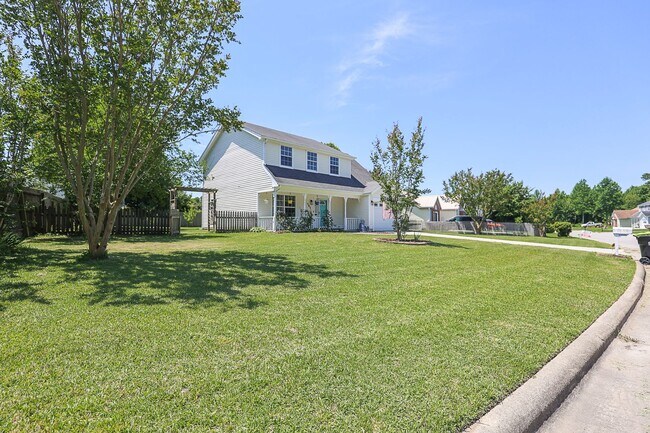 Foto del edificio - 4 bedroom 3 Bath in Tangelwoods - Fenced in backyard