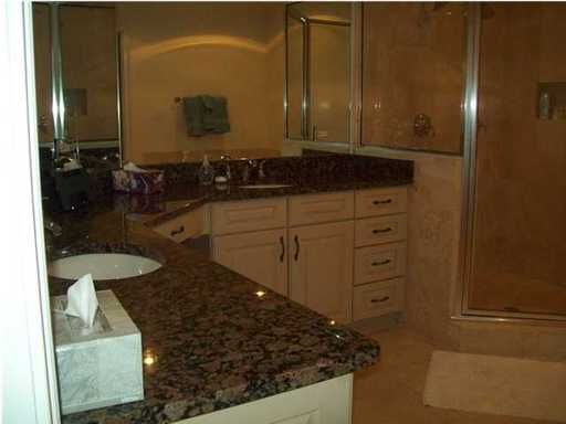 Building Photo - Gulf Front Long term unit