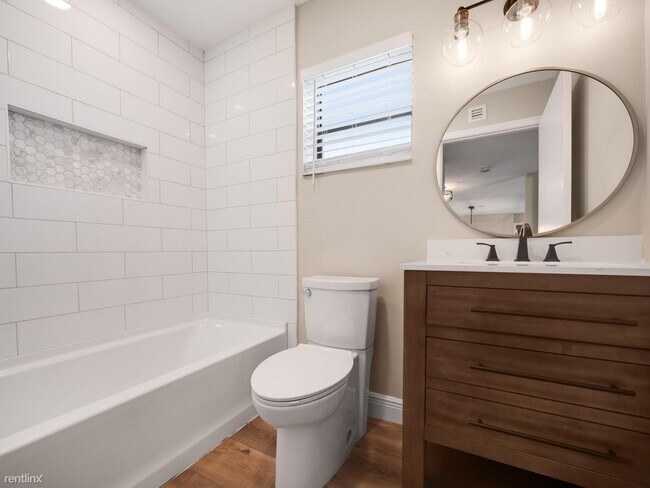 Foto del edificio - 2 br, 2 bath Condo - 8625 Boca Glades Blvd W