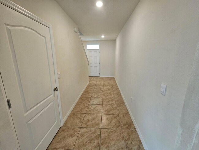 Foto del edificio - 1387 Berry Ln