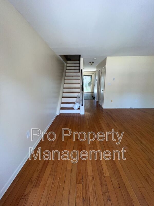 Foto del edificio - 7-9-9 Eden Dr