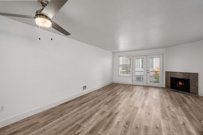 Foto del interior - Everett Cove