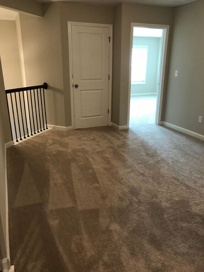 Building Photo - Spacious 3BR Townhome in Cumming | 2,178 Sq Ft | Available September 1