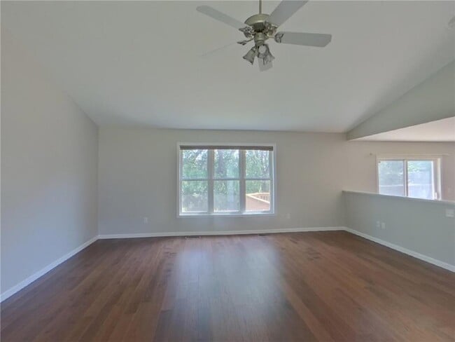 Foto del edificio - 13401 Nevada Ave