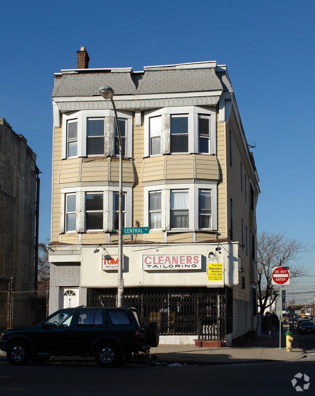 417 Central Ave, Newark, NJ 07107 Apartments Newark, NJ