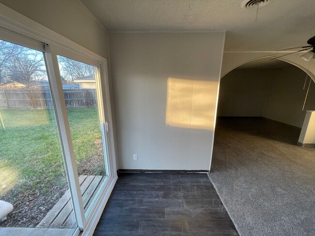 Foto del edificio - 3 bedroom, 3 bath