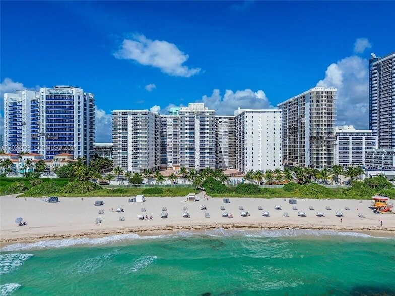 Photo - 6039 COLLINS AVE Unit 936