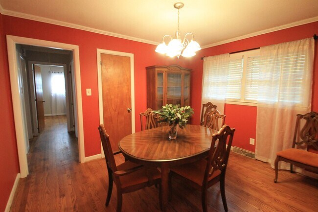 Foto del edificio - Exclusively offered by MUSE REALTY, LLC