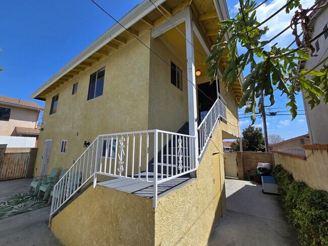 Foto del edificio - 524 W Greenwood Ave