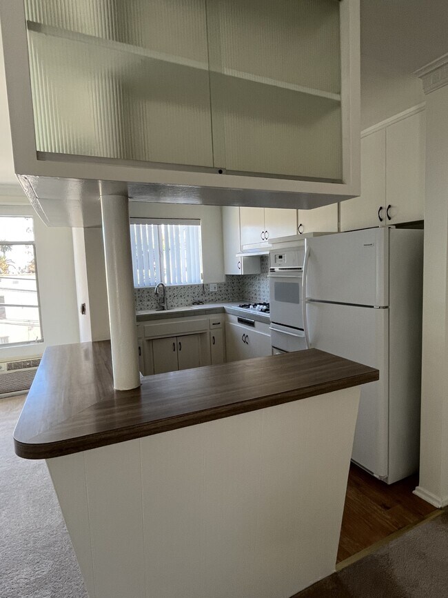 Foto del edificio - 426 S Rexford Dr