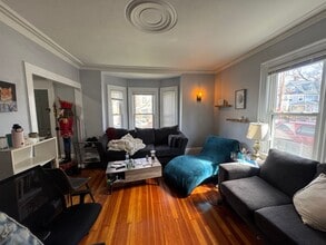 Building Photo - 27 Athol St