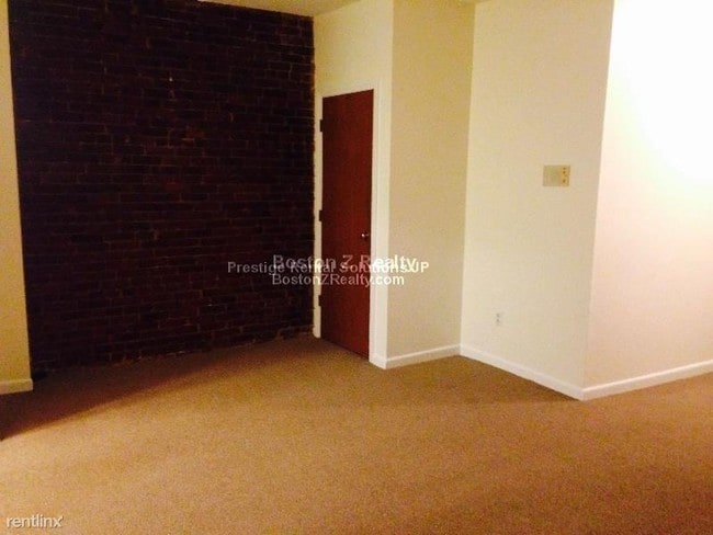 Building Photo - 54 S Huntington Ave