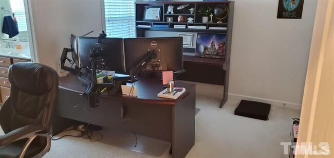 Foto del edificio - 407 Boscawen Ln