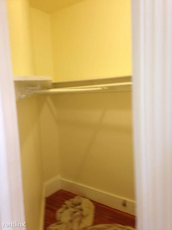 Building Photo - 9 Sewall Ave