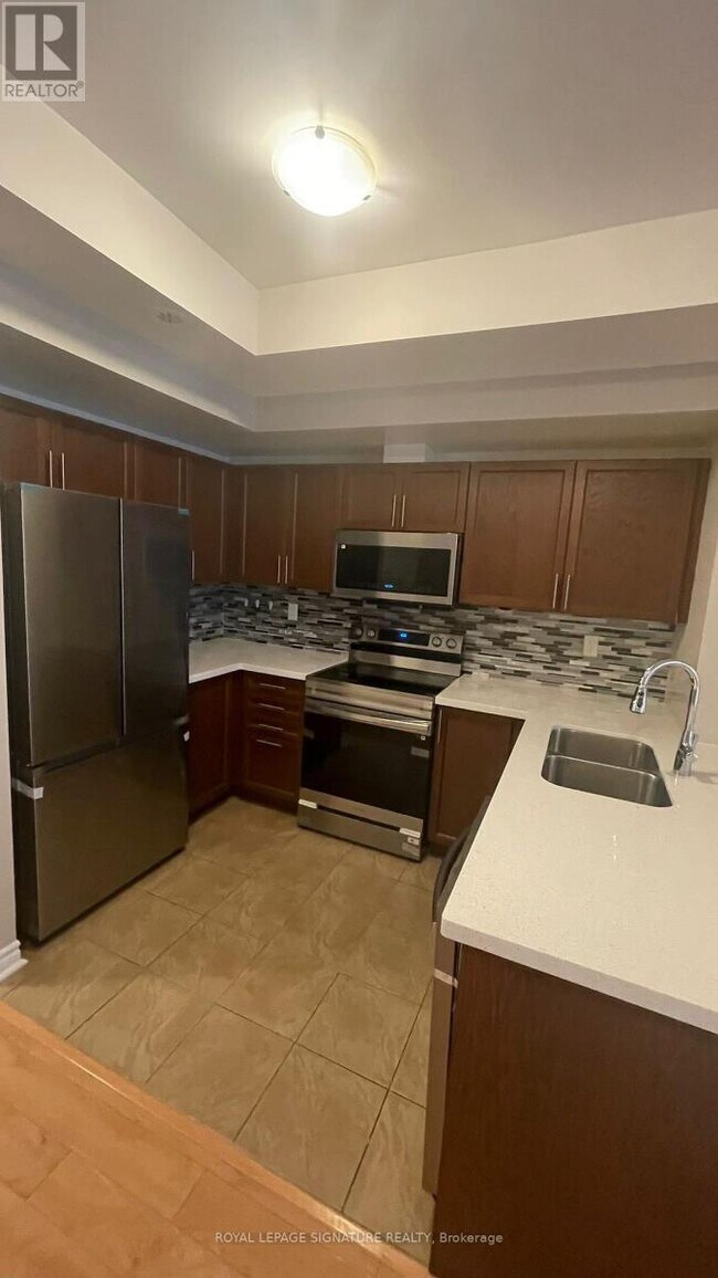 Photo du bâtiment - 2420 Baronwood Dr