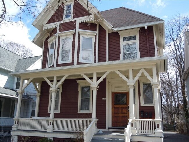 Building Photo - 60 Rowley St