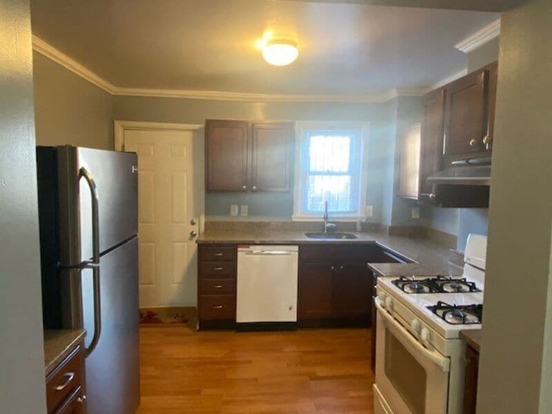 Foto principal - 1127 Cleveland St