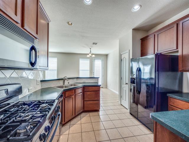 Foto del edificio - 628 Gray Stone Ln