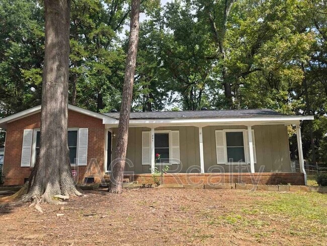 Photo - 841 Carrington Dr House