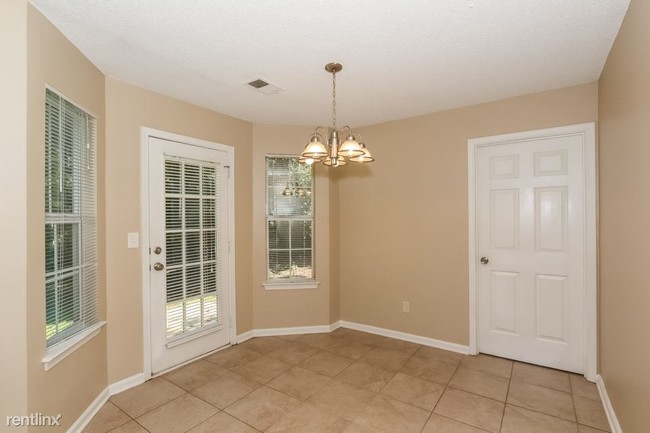 Building Photo - 217 Metoyer Dr