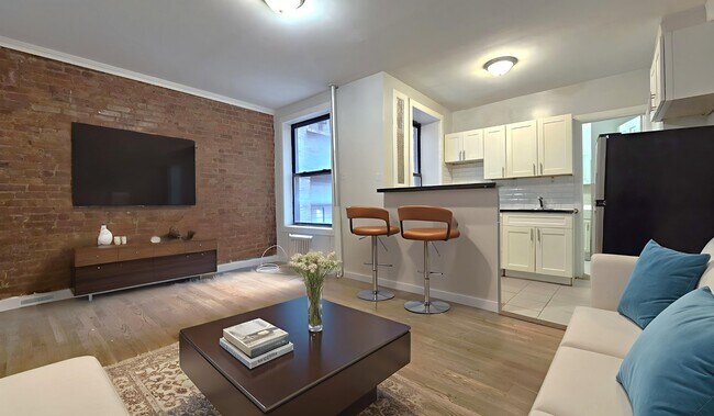 Building Photo - 539 W 156th St