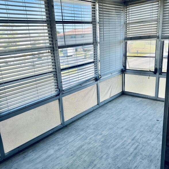 Building Photo - 13 Lake Vista Trail