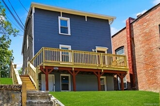 Building Photo - 2647 E Main St