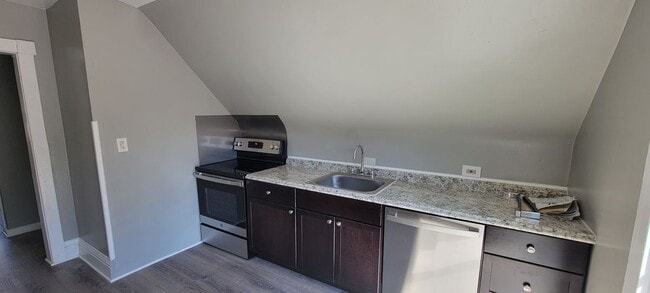 Foto del edificio - 1042 N Clarkson St