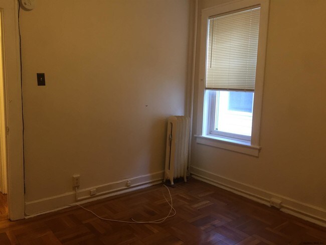 Foto del edificio - 775 Myrtle Ave