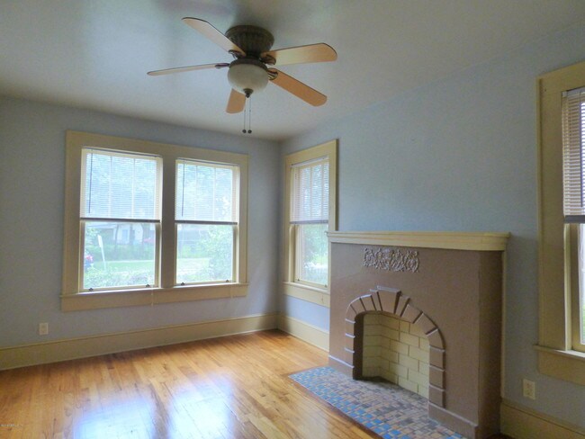 Foto del edificio - 1629 N Liberty St