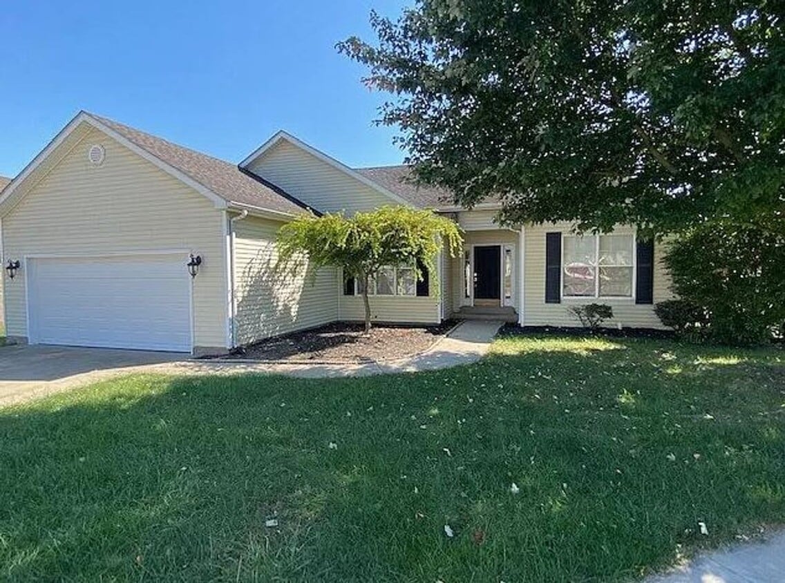 Primary Photo - 921 Corydalis Ct