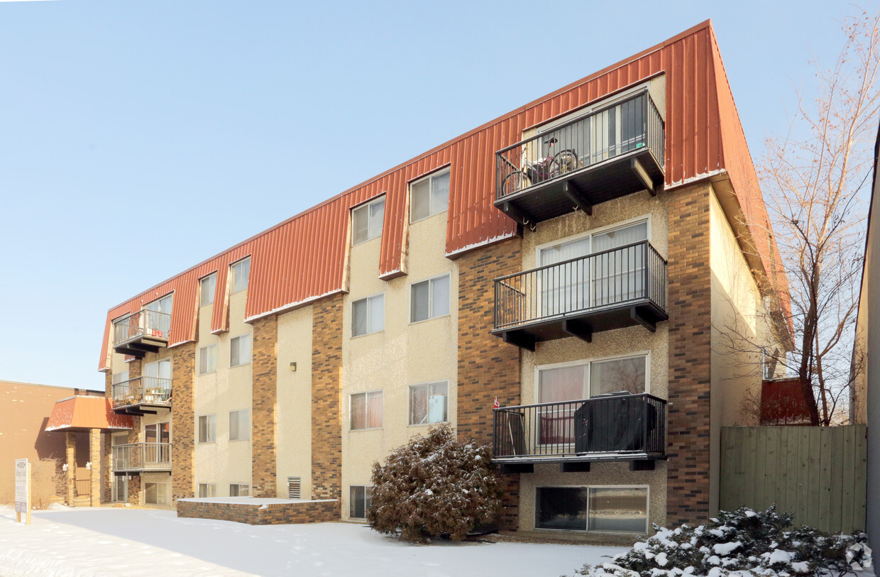 Exterior view - Kings Court