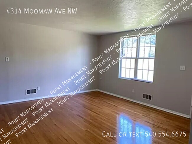 Building Photo - 4314 Moomaw Ave NW