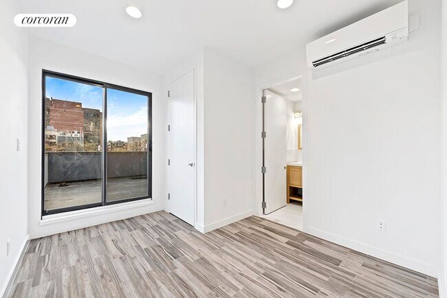Foto del edificio - 59 W 128th St