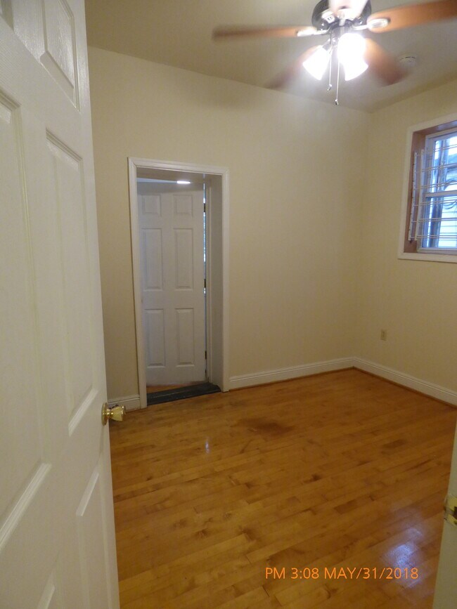 Foto del edificio - 212 S 49th St