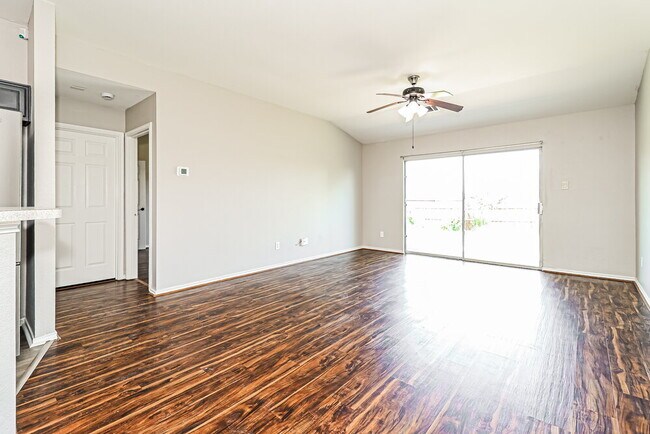 Foto del edificio - 202 Freedom Trl