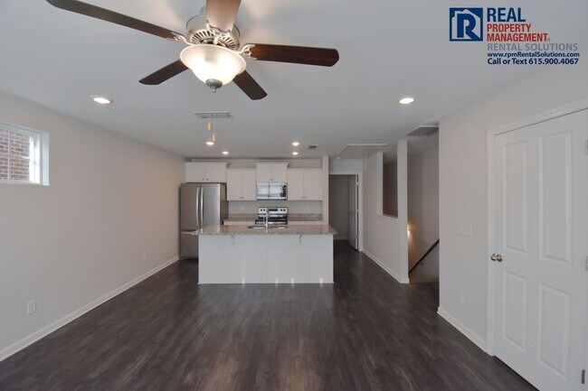 Foto del edificio - Gorgeous luxury 2BD/2.5BA M'boro townhome ...