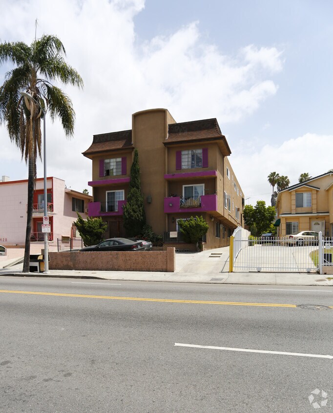 Primary Photo - 430 S Wilton Pl