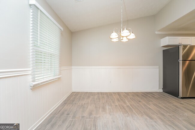 Building Photo - 132 Summerfield Dr