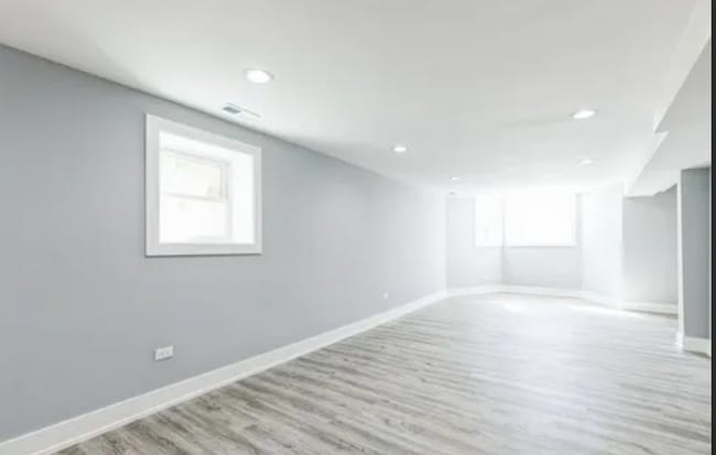 Building Photo - 4340 W Maypole Ave
