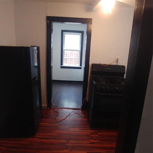 Building Photo - 6717 Avenue H